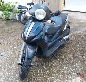 Piaggio Beverly 500