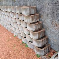 Blocchi in cemento per muri di contenimento