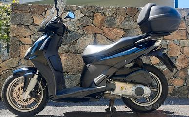 Scooter Aprilia Sportcity 300