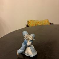 Statuina in porcellana