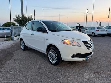 LANCIA Ypsilon 0.9 T.Air 85CV 5p. Met.Ec. Gold