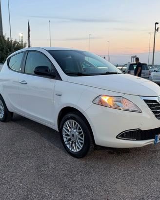 LANCIA Ypsilon 0.9 T.Air 85CV 5p. Met.Ec. Gold
