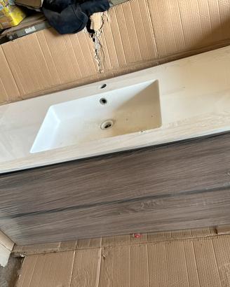 Mobiletto bagno con lavabo