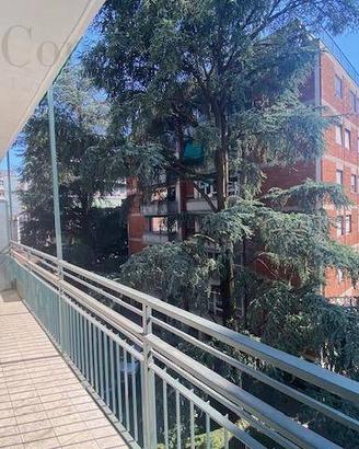 Appartamento di 153 m² con 4 locali e box auto a C