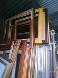 Cornici di varie dimensioni