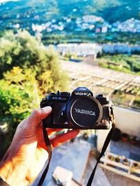 macchina fotografica yashica fx3 super