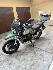 Moto Guzzi V85TT centenario v85