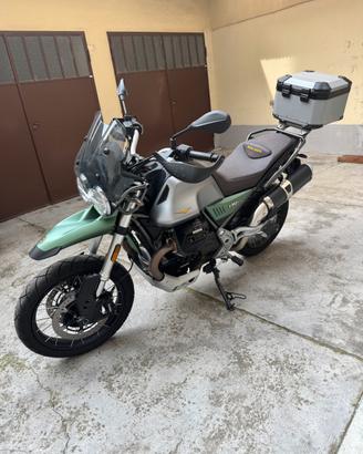 Moto Guzzi V85TT centenario v85