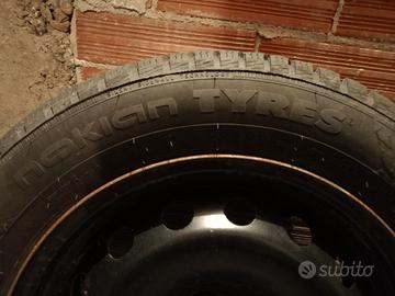 Gomme invernali usate + cerchi in ferro.