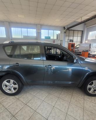 Toyota RAV 4 RAV4 2.2 D-4D 177 CV Luxury