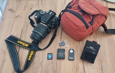 Fotocamera Reflex Nikon D5100 + obiettivo 18-55mm