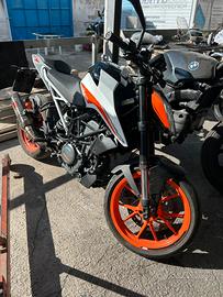 Ricambi KTM 390