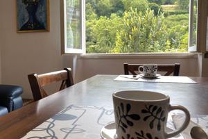 Appartamento con ruscello