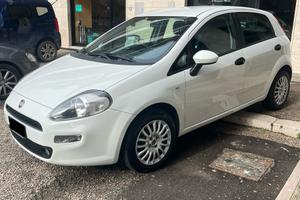 Fiat Punto 5p 1.3MJT 75cv del 2014 con 155 mila km