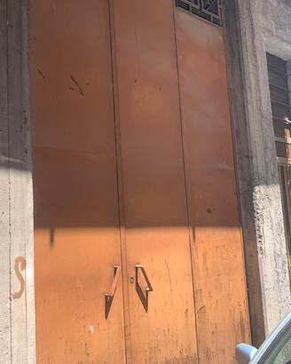 Porta garage in ferro