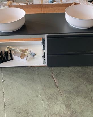 Mobile bagno design Idea Group