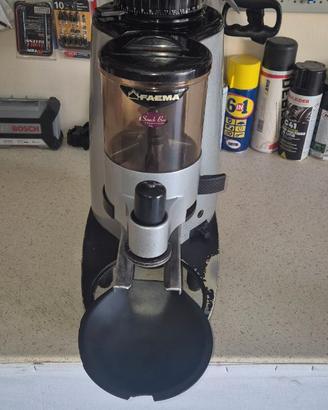 Macinadosatore  faema MD3000