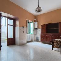 Giffoni V.P. Curticelle App.to 3 vani e cantine