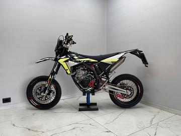 Fantic Motard 125 Garantita e Finanziabile
