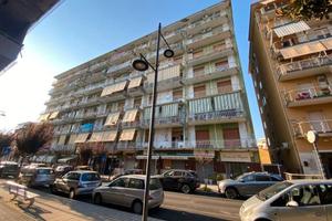 Stanza uso studio medico o ufficio