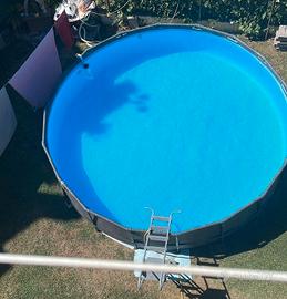 Piscina fuori terra INTEX