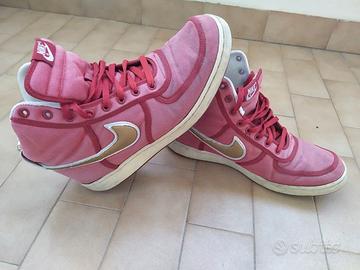 Nike canvas rosse e oro 47