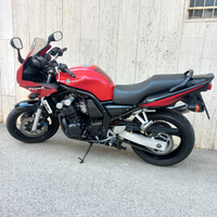 Yamaha fzs 600