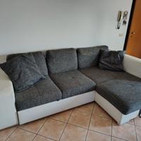 Divano angolare con penisola