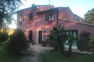 Camera in villa in campagna