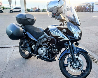 Suzuki Vstrom DL 650 traveller abs