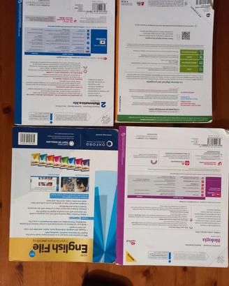 Libri scolastici usati per  superiori informatica