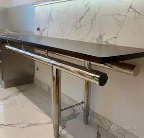 Telaio per bancone da lavoro o cucina.