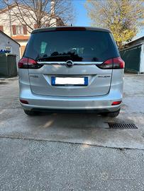 Opel Zafira Tourer 2015