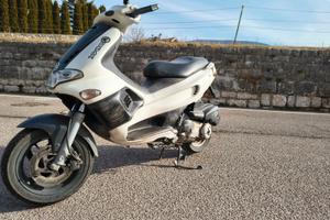 Scooter Gilera Running 