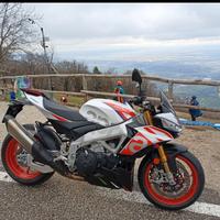 Aprilia tuono V4 factory 