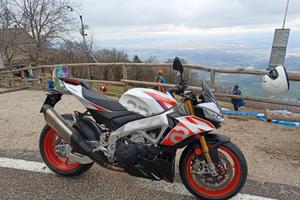 Aprilia tuono V4 factory 