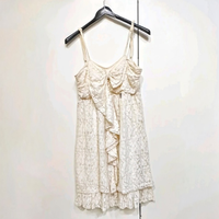 vestito elegante in pizzo