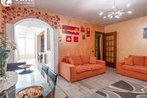 Trilocale luminoso con balconi e p. auto-S. Nicolò