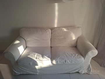 Divano ektorp ikea 2 posti. 