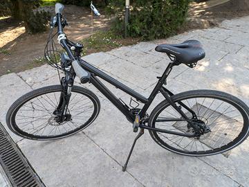Bicicletta sportiva da donna