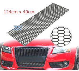 GRIGLIA PARAURTI UNIVERSALE IN ABS NERO