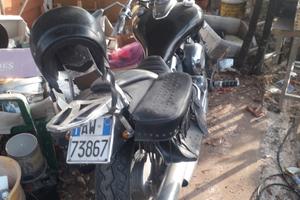 moto Yamaha 650 dragstar 