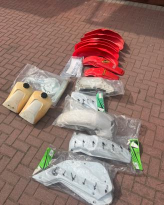 Plastiche honda cagiva husqvarna