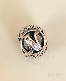 Charm lettera N con brillantini