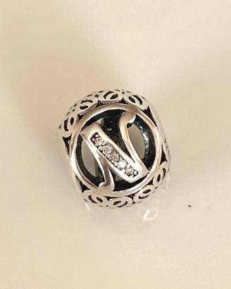 Charm lettera N con brillantini