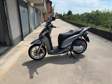 Honda SH 300
