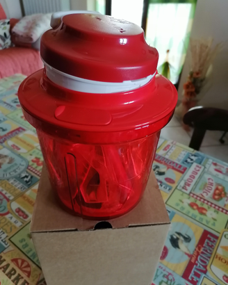Extra chef tupperware
