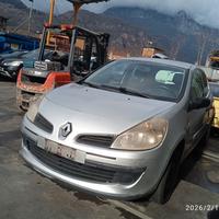 RENAULT CLIO 1.2 B 2006 D4FD7  PER RICAMBI