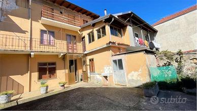 Rustico-Casale a Bellinzago Novarese