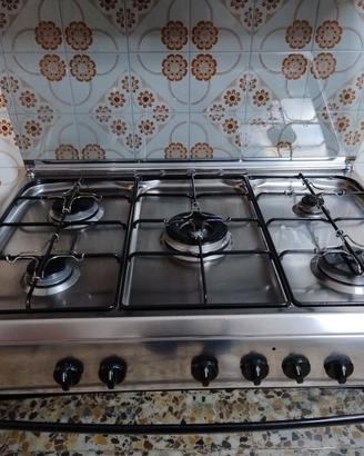 Cucina a gas 5 fuochi